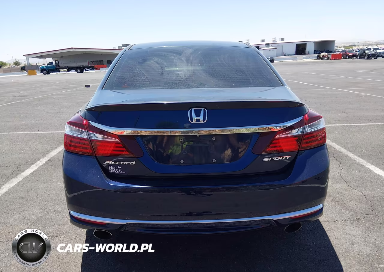 2017 Honda Accord Sport VIN:1HGCR2F61HA065117 - 17