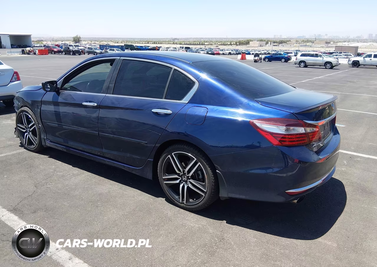 2017 Honda Accord Sport VIN:1HGCR2F61HA065117 - 3