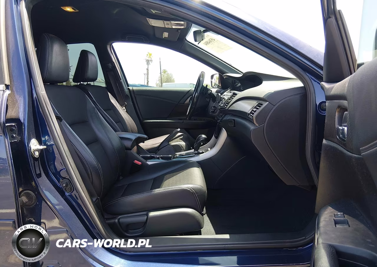 2017 Honda Accord Sport VIN:1HGCR2F61HA065117 - 5