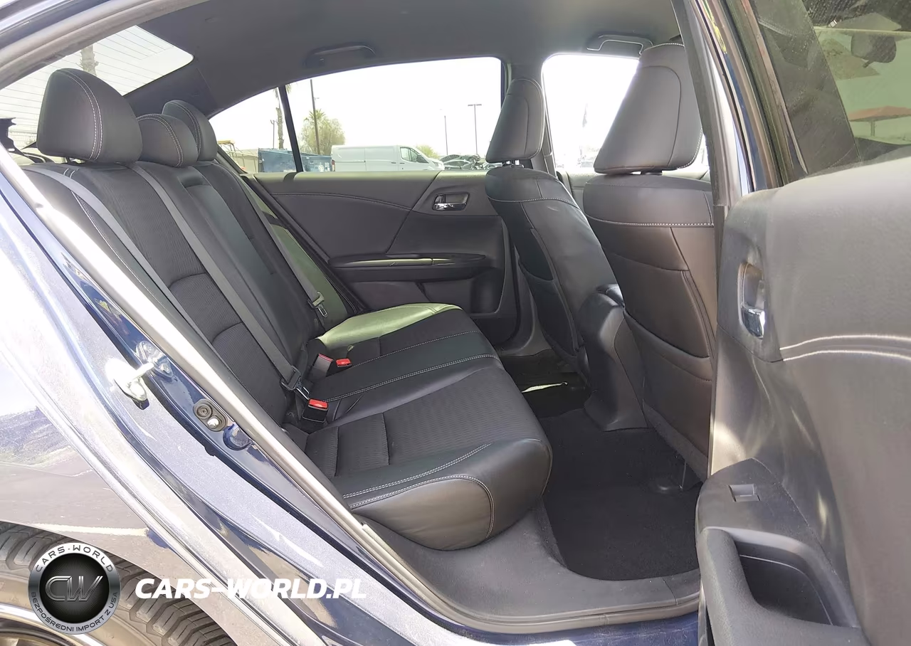 2017 Honda Accord Sport VIN:1HGCR2F61HA065117 - 8