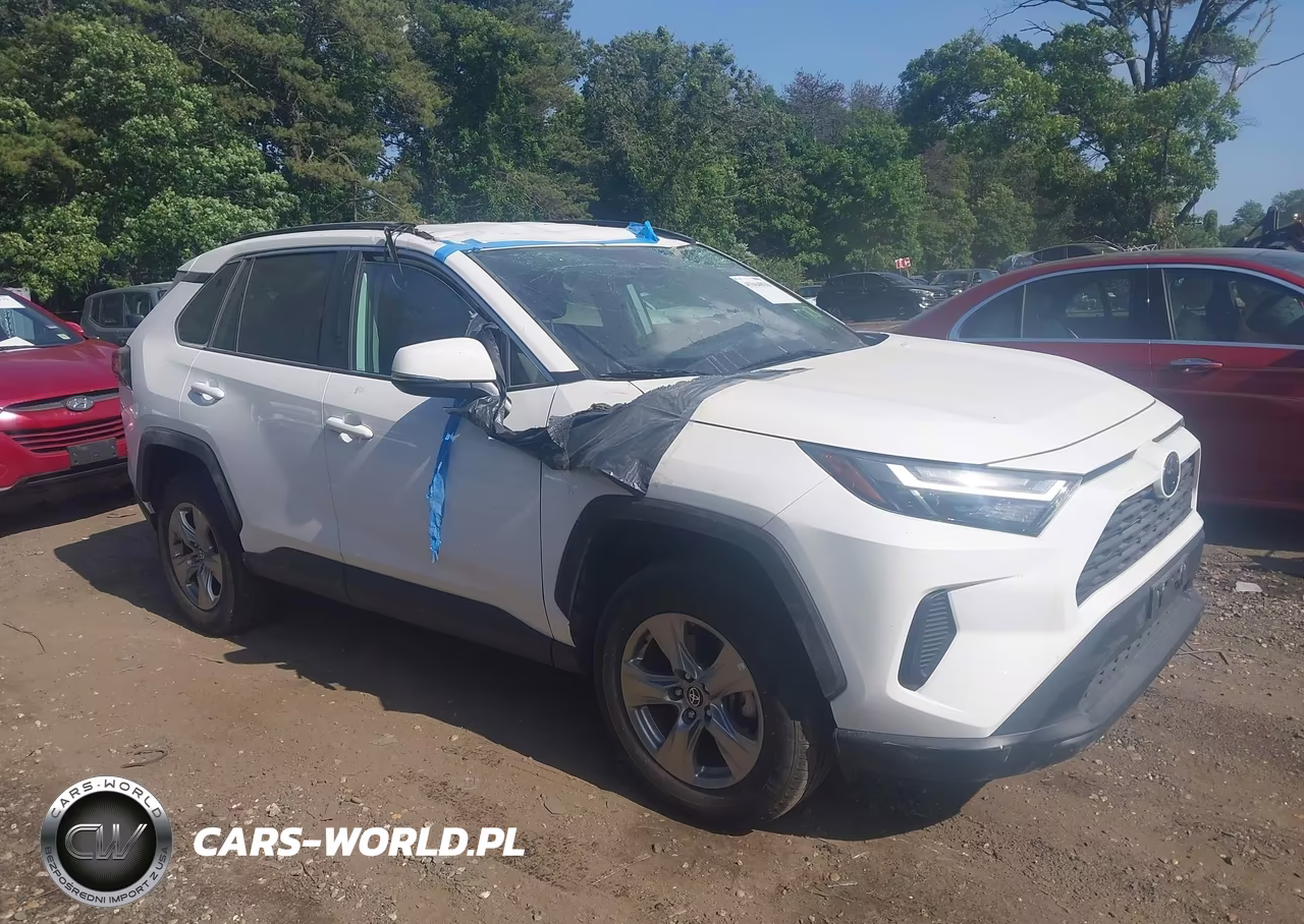 2024 Toyota Rav4 Xle – zdjęcie 1 z 17