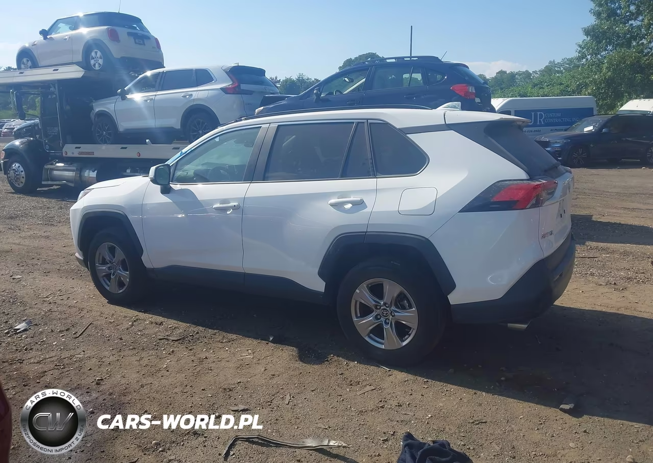 2024 Toyota Rav4 Xle VIN:2T3P1RFV6RW445886 - 3