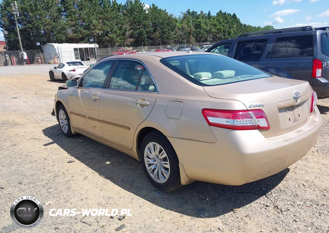 2010 Toyota Camry Le VIN:4T1BF3EK3AU091077 - 3