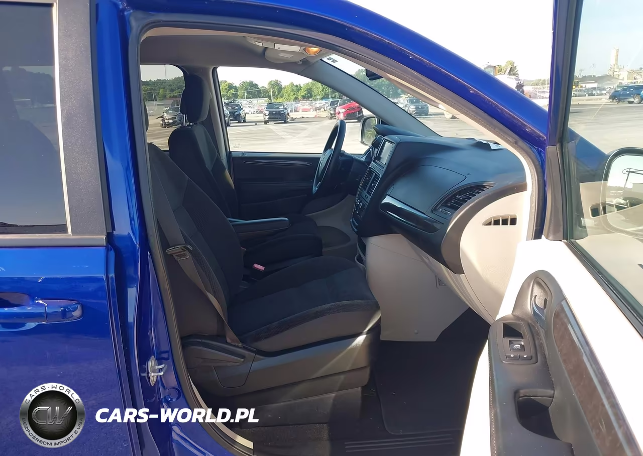 2018 Dodge Grand Caravan Se VIN:2C4RDGBG2JR255612 - 5