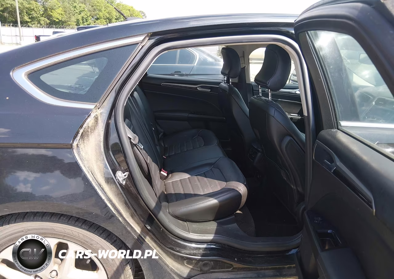 2015 Ford Fusion Se VIN:1FA6P0HD8F5131403 - 8