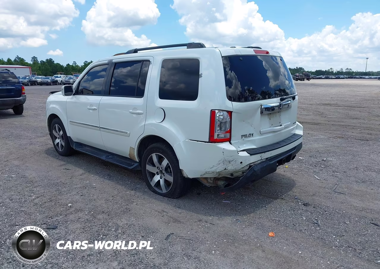 2013 Honda Pilot Touring VIN:5FNYF3H96DB004129 - 3