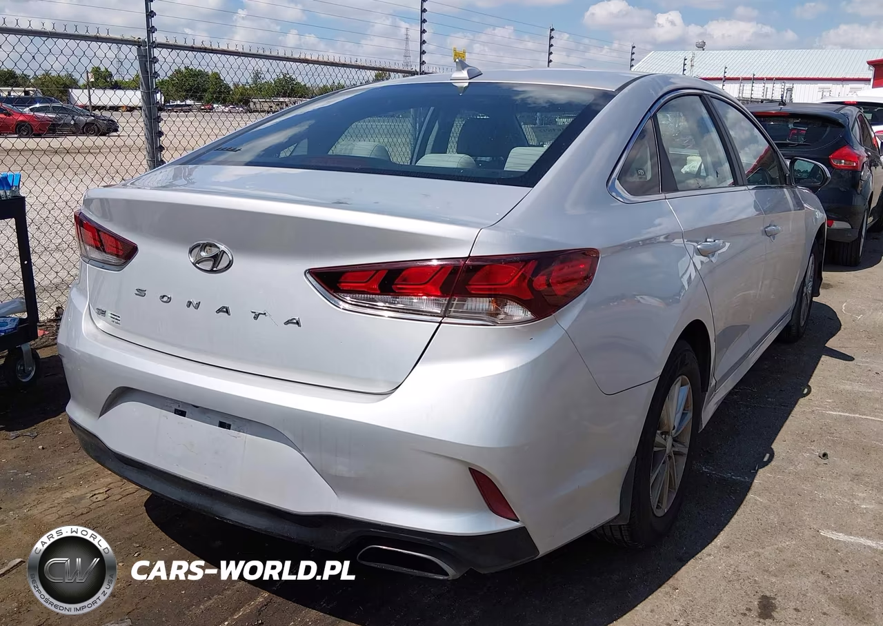 2019 Hyundai Sonata Se VIN:5NPE24AF5KH809476 - 4