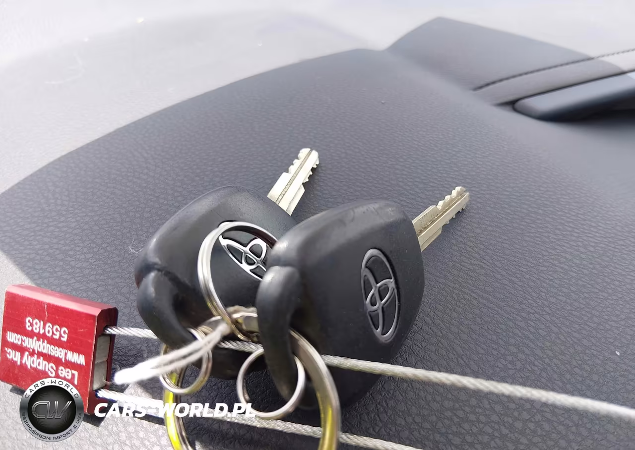 2019 Toyota Highlander Le Plus VIN:5TDZZRFH9KS361189 - 11
