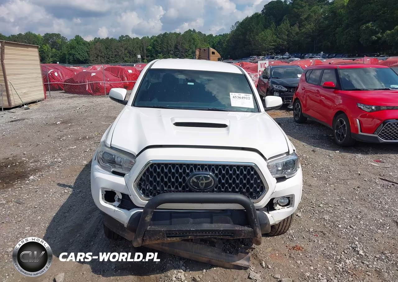 2018 Toyota Tacoma VIN:5TFBZ5DN3JX004294 - 12