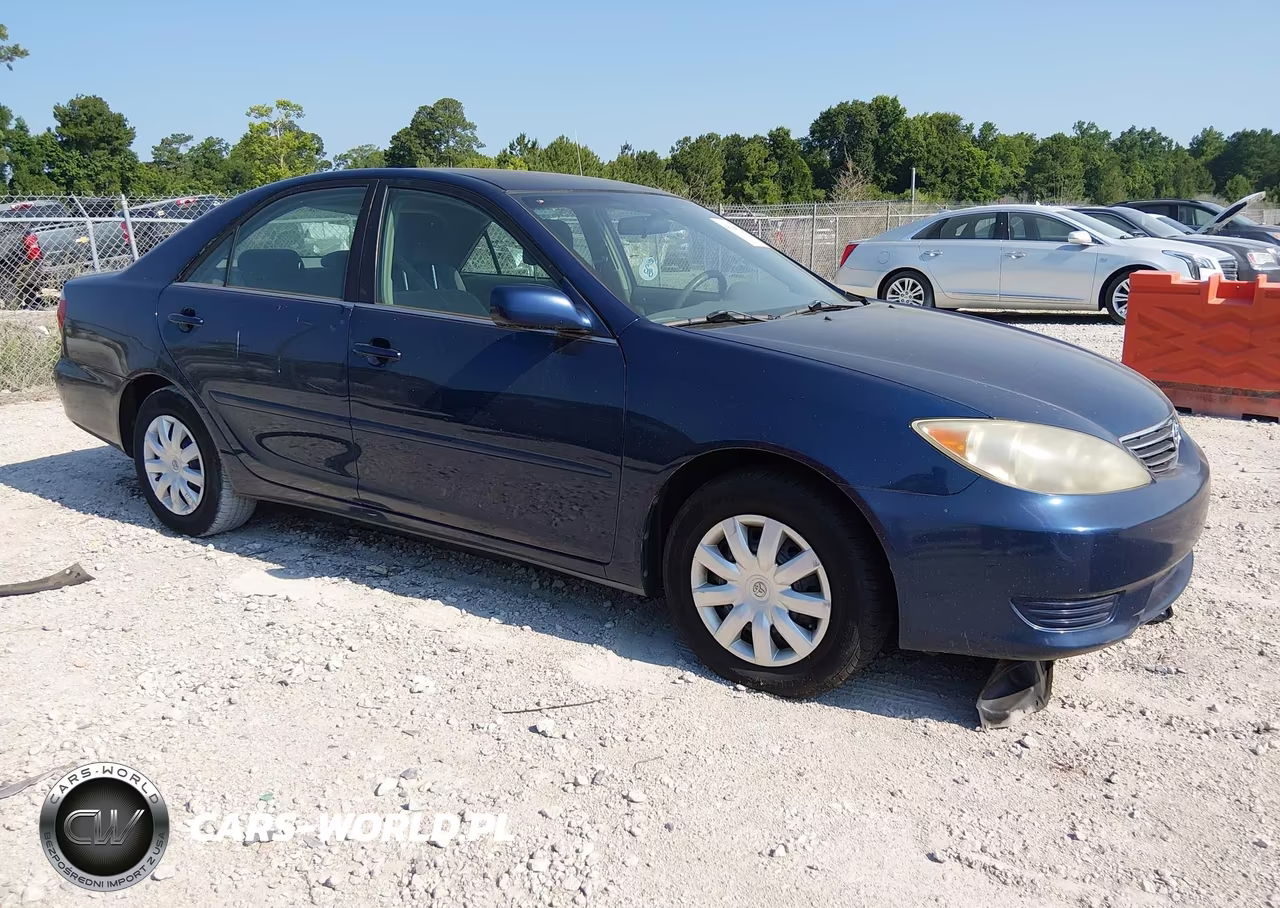 2005 Toyota Camry Le – zdjęcie 1 z 11