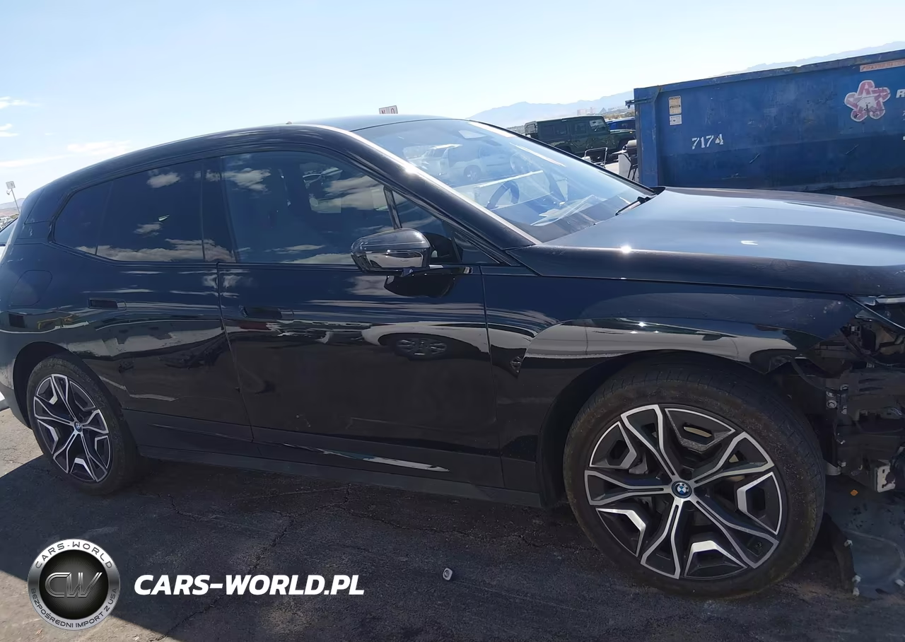 2025 BMW Ix xDrive50 VIN:WB523CF03SCU80752 - 13