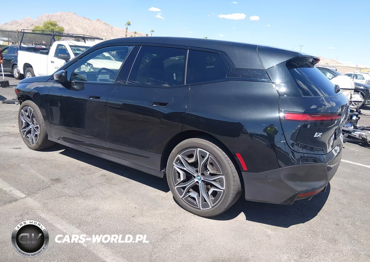 2025 BMW Ix xDrive50 VIN:WB523CF03SCU80752 - 3