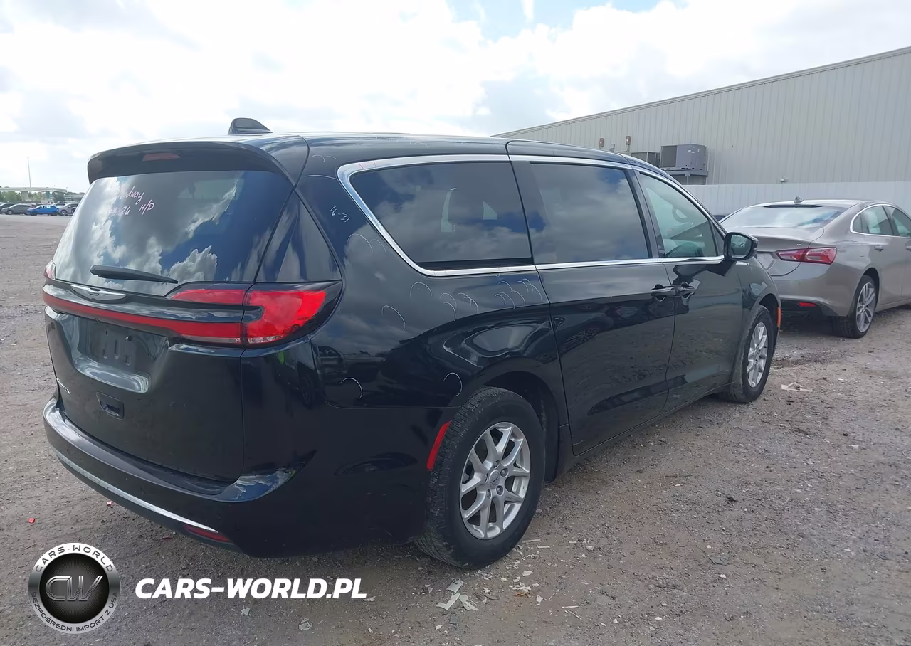 2025 Chrysler Pacifica Select VIN:2C4RC1BG2SR530977 - 4