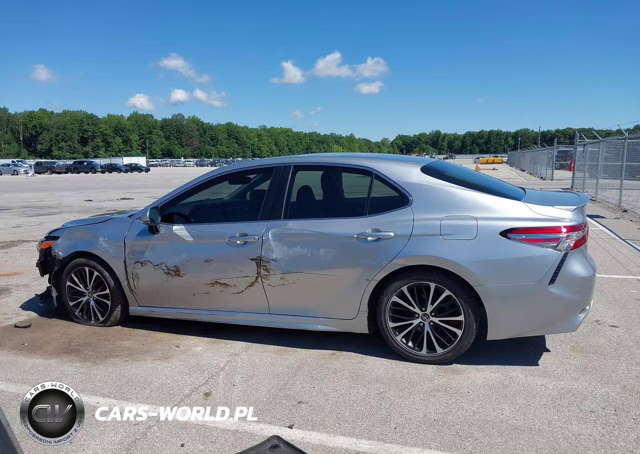 2018 Toyota Camry Se VIN:4T1B11HK7JU014887 - 15