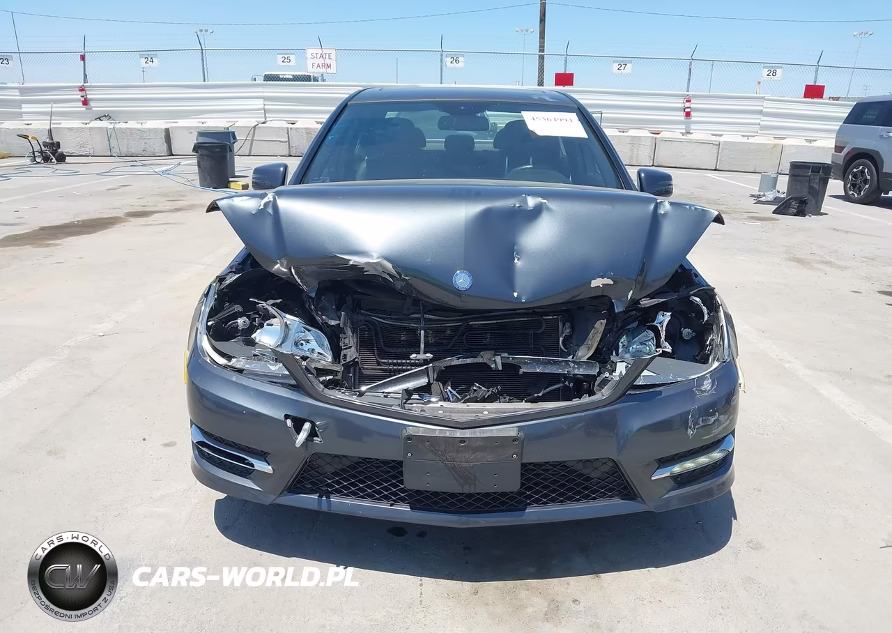 2014 Mercedes-Benz C 250 Sport VIN:WDDGF4HB9EG248116 - 13