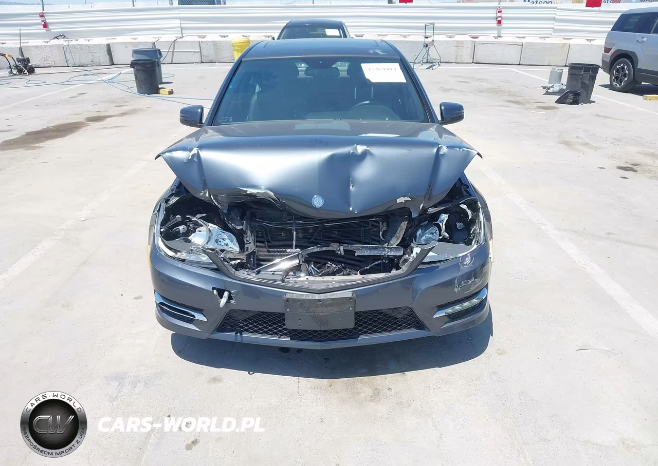 2014 Mercedes-Benz C 250 Sport VIN:WDDGF4HB9EG248116 - 6