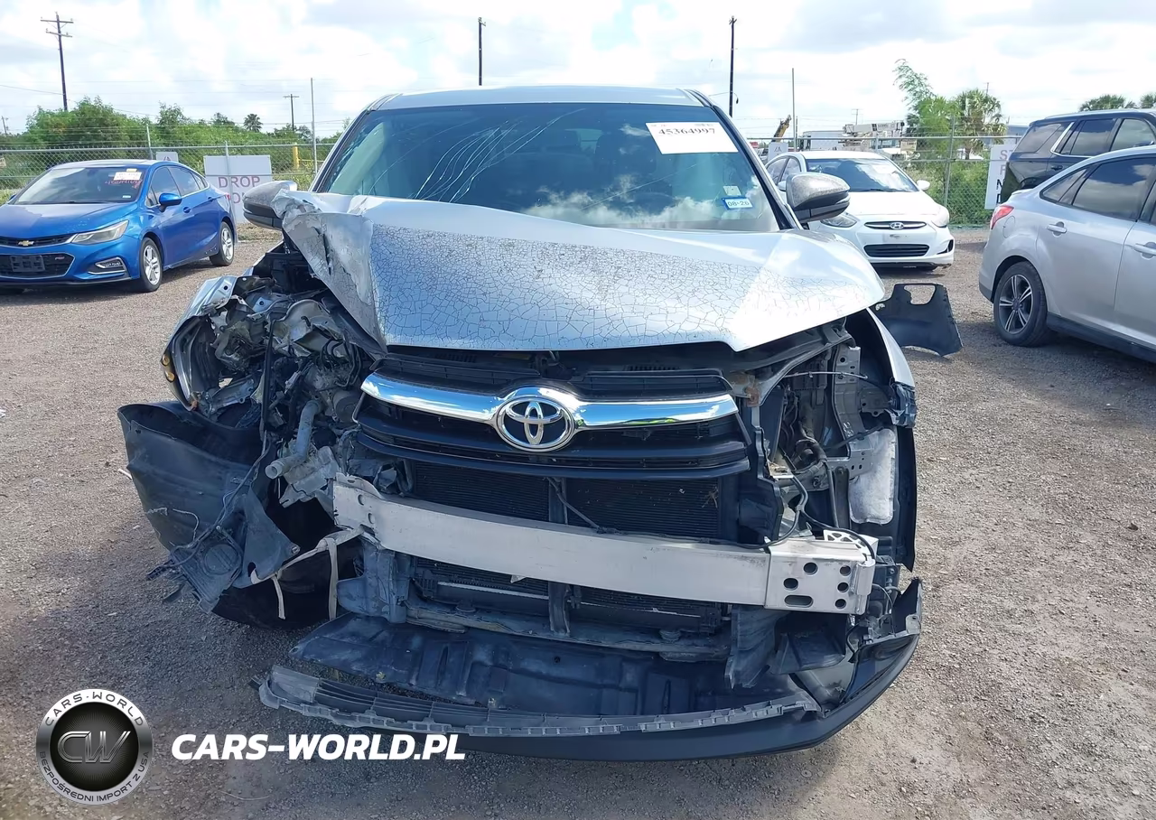 2016 Toyota Highlander Le V6 VIN:5TDZKRFHXGS153155 - 13