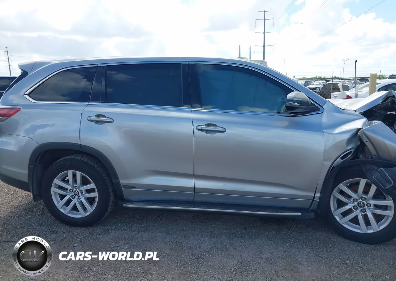 2016 Toyota Highlander Le V6 VIN:5TDZKRFHXGS153155 - 14