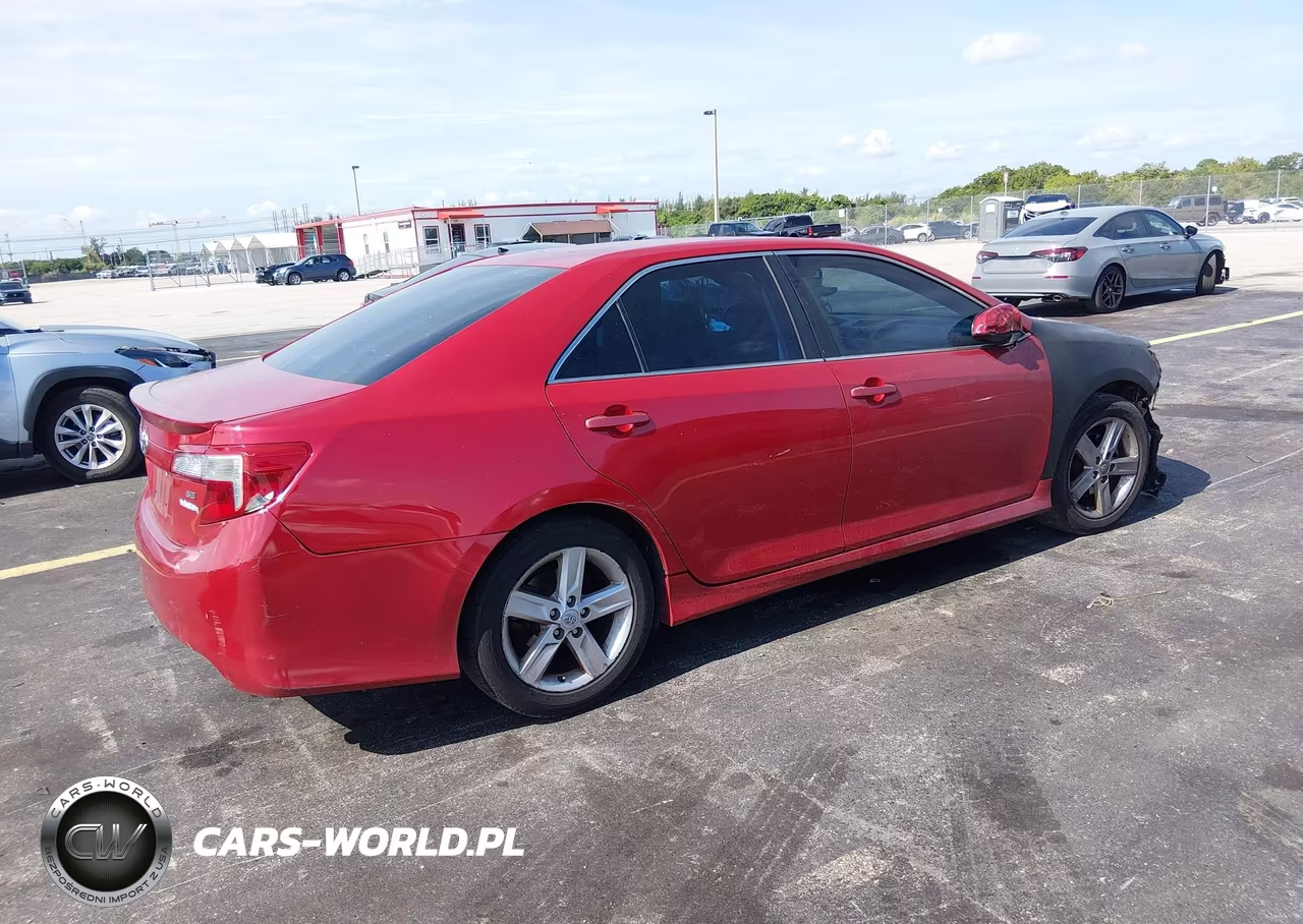 2014 Toyota Camry Se VIN:4T1BF1FK9EU866491 - 4