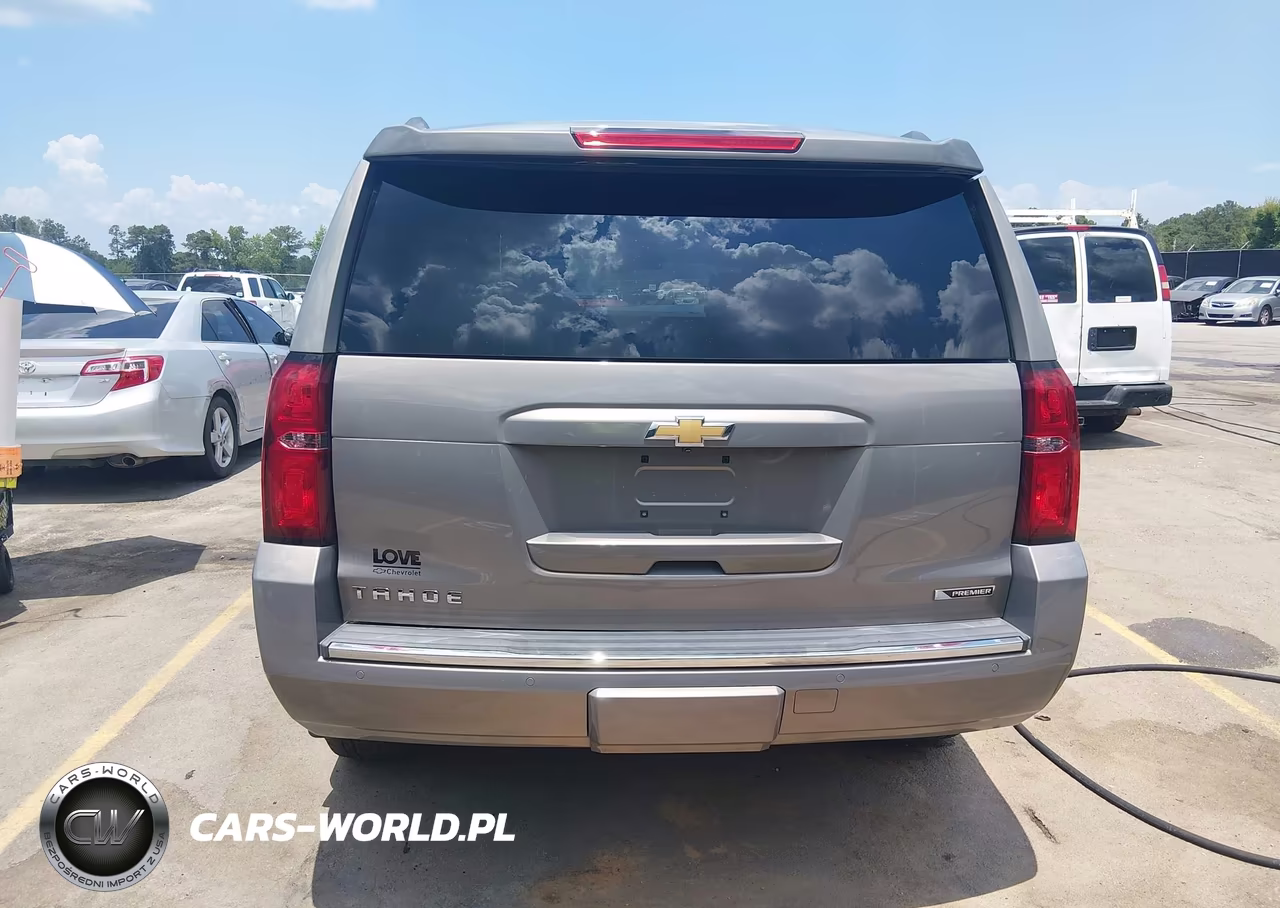 2018 Chevrolet Tahoe Premier VIN:1GNSCCKC1JR397456 - 16