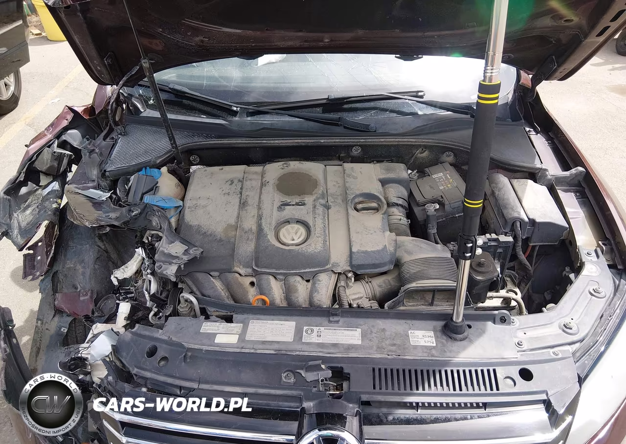 2013 Volkswagen Passat 2.5L Se VIN:1VWBP7A38DC104646 - 10