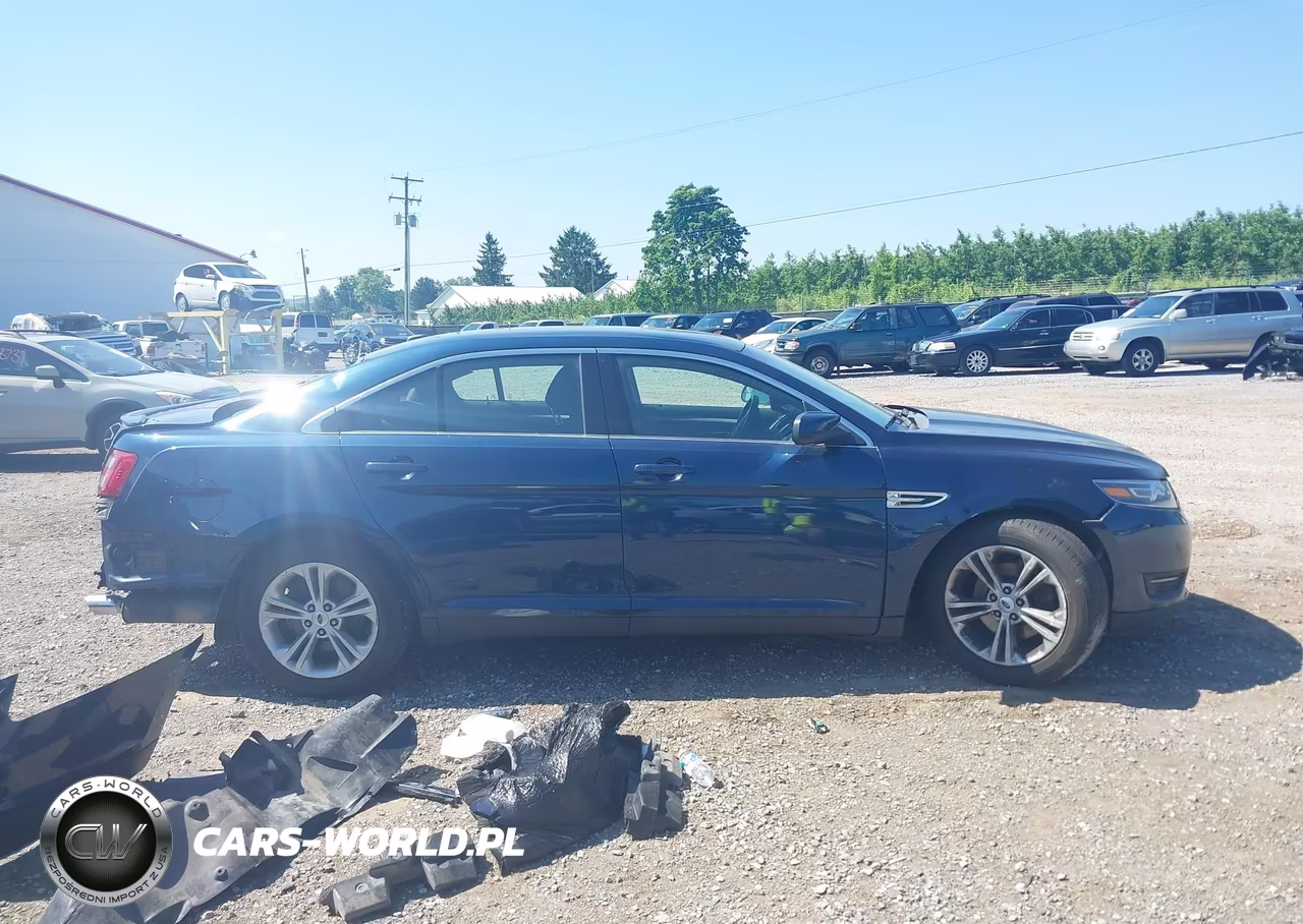 FORD TAURUS SEL VIN:1FAHP2E81GG146195 - 13