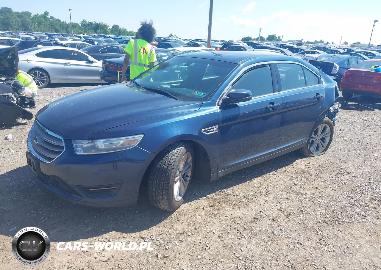 FORD TAURUS SEL VIN:1FAHP2E81GG146195 - 2