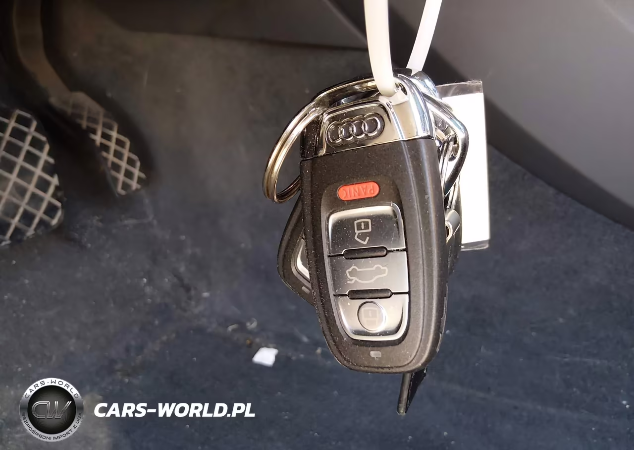 2017 Audi Q5 2.0T Premium VIN:WA1L2AFPXHA039289 - 11