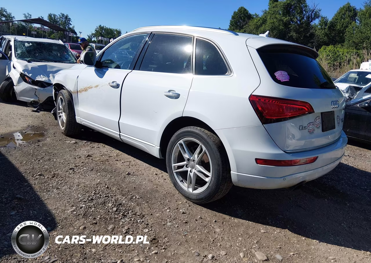 2017 Audi Q5 2.0T Premium VIN:WA1L2AFPXHA039289 - 3