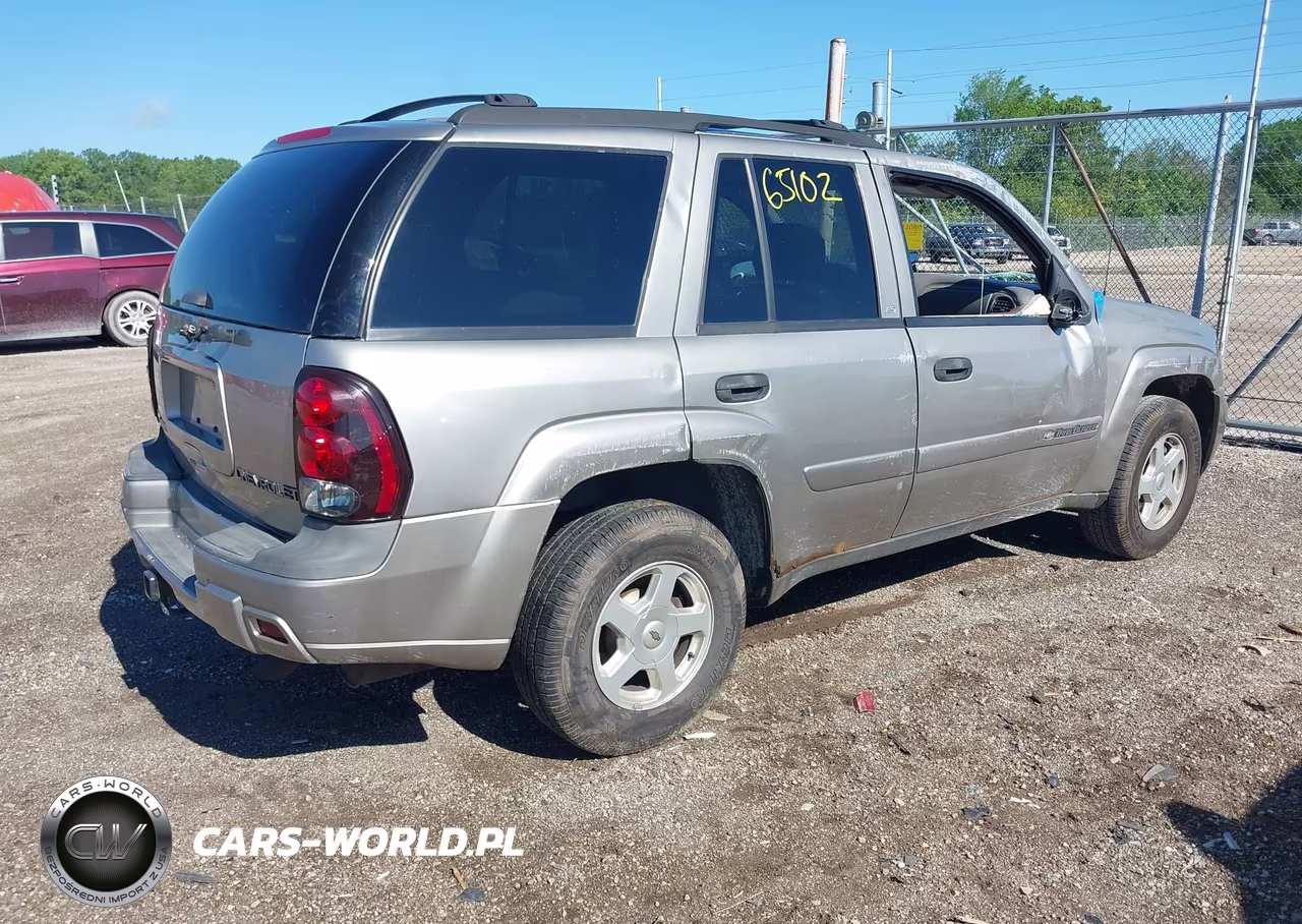 2002 Chevrolet Trailblazer Ls VIN:1GNDT13SX22530289 - 4
