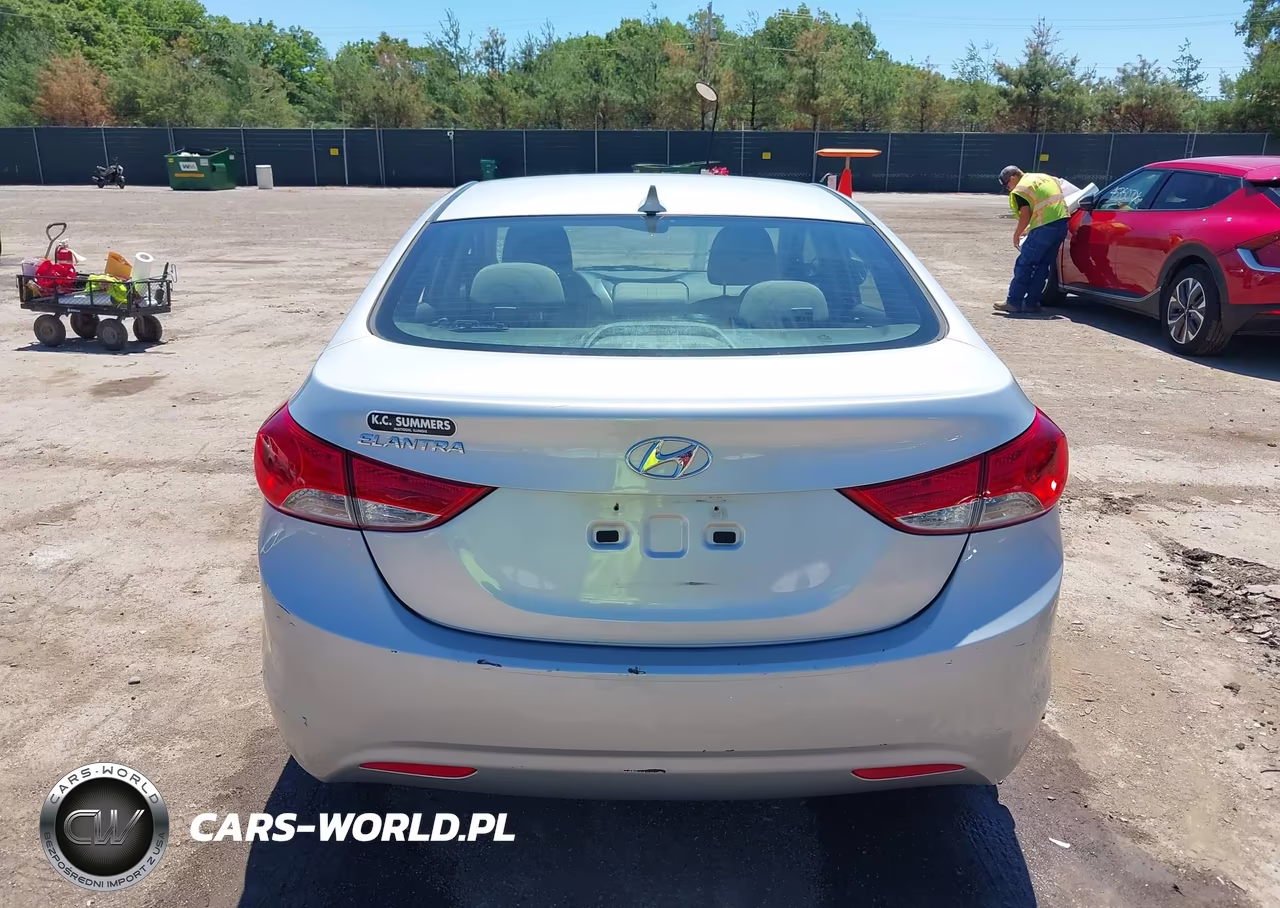 2013 Hyundai Elantra Gls VIN:5NPDH4AE8DH278732 - 16