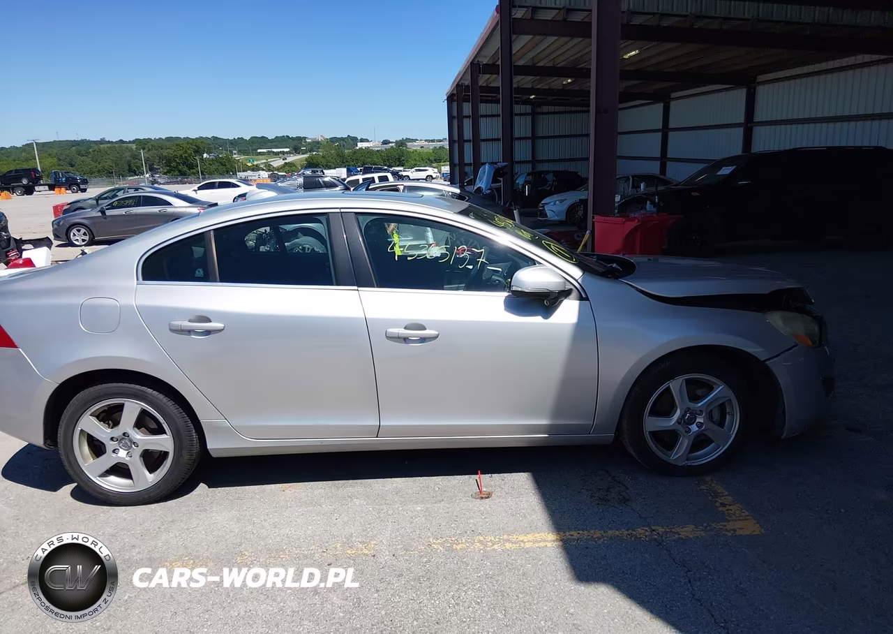 2012 Volvo S60 T5 VIN:YV1622FS4C2036477 - 14