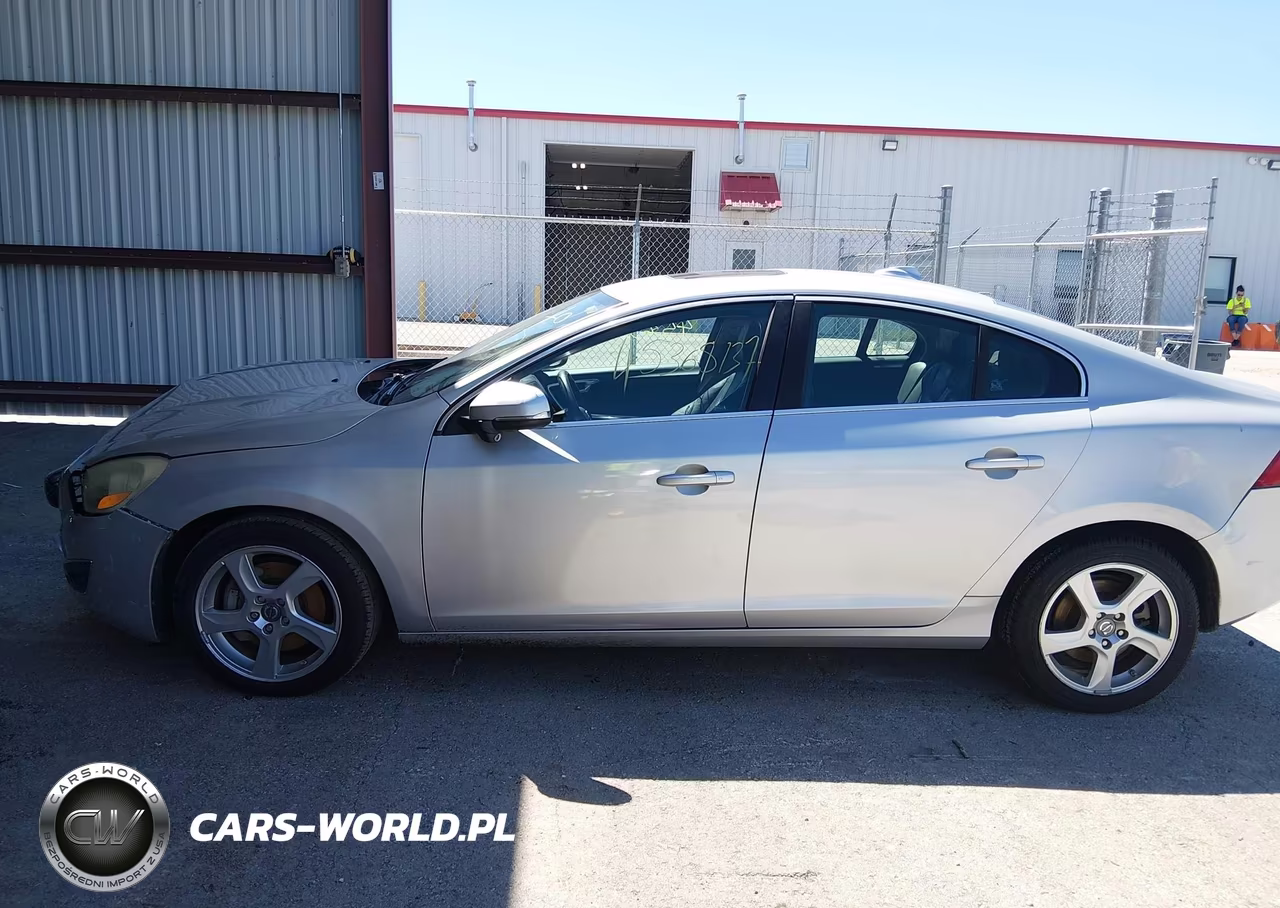 2012 Volvo S60 T5 VIN:YV1622FS4C2036477 - 15