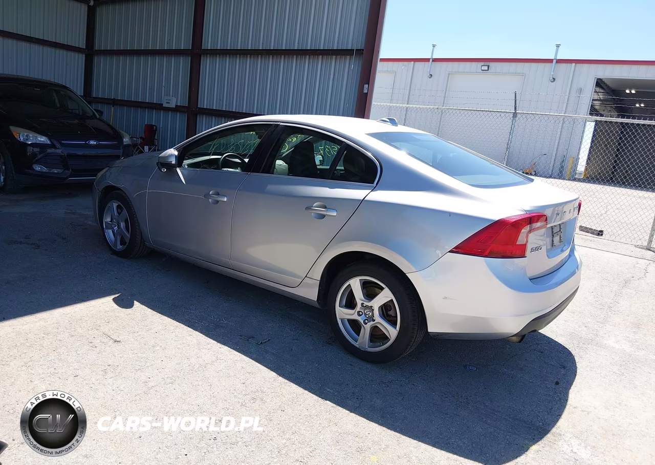 2012 Volvo S60 T5 VIN:YV1622FS4C2036477 - 3