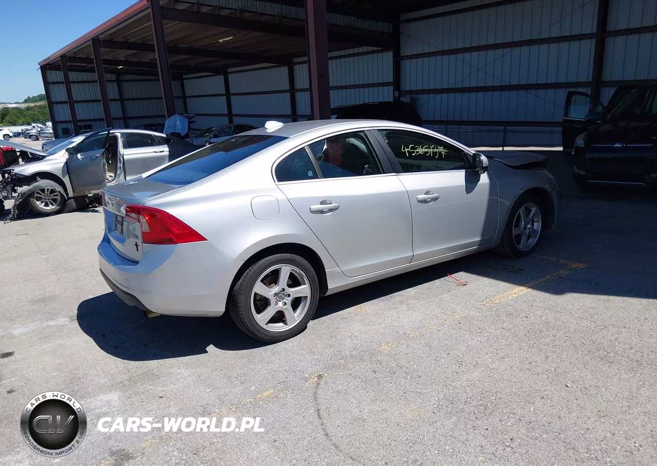 2012 Volvo S60 T5 VIN:YV1622FS4C2036477 - 4
