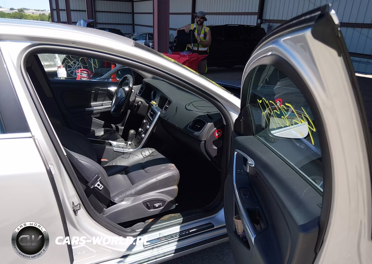 2012 Volvo S60 T5 VIN:YV1622FS4C2036477 - 5