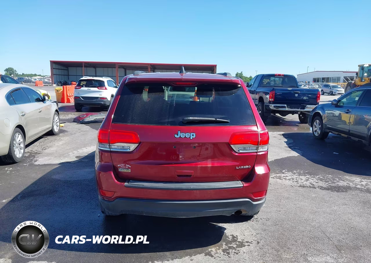 2014 Jeep Grand Cherokee Laredo VIN:1C4RJEAG4EC126736 - 17