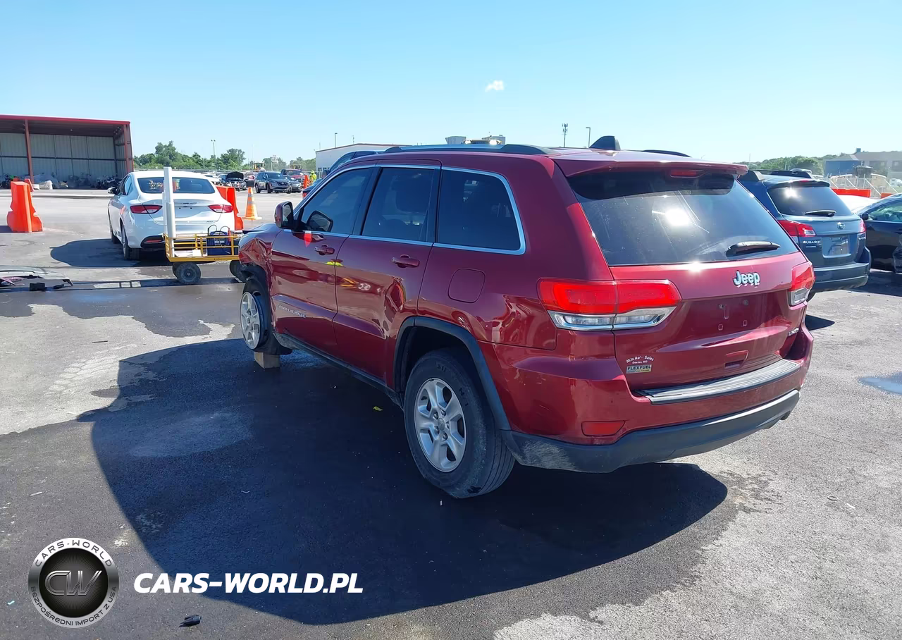2014 Jeep Grand Cherokee Laredo VIN:1C4RJEAG4EC126736 - 3