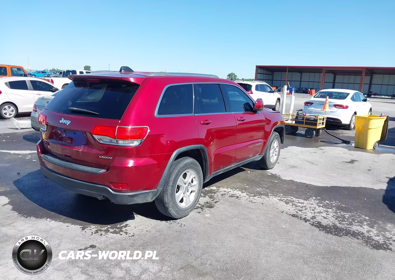 2014 Jeep Grand Cherokee Laredo VIN:1C4RJEAG4EC126736 - 4