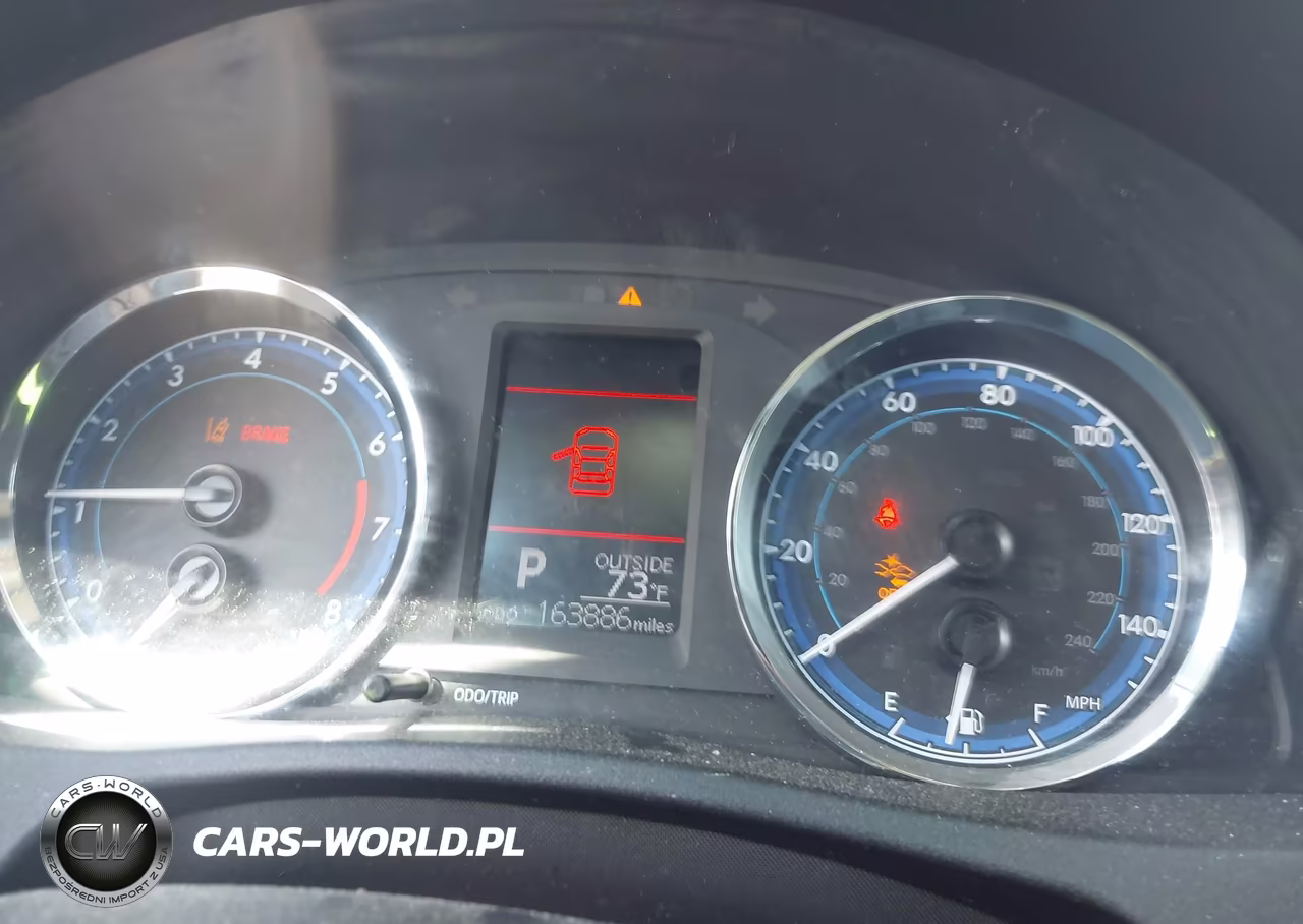 2018 Toyota Corolla Le VIN:2T1BURHE7JC069907 - 16