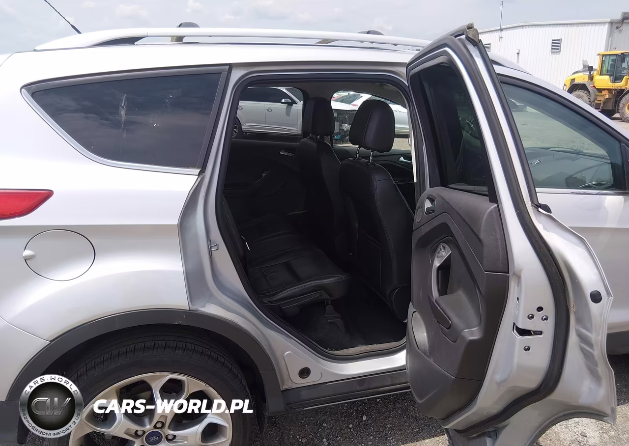 2015 Ford Escape Titanium VIN:1FMCU0J97FUA61700 - 8