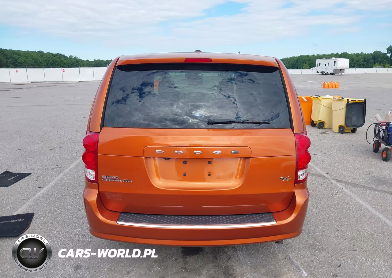 2011 Dodge Grand Caravan R-T VIN:2D4RN7DG3BR710305 - 16