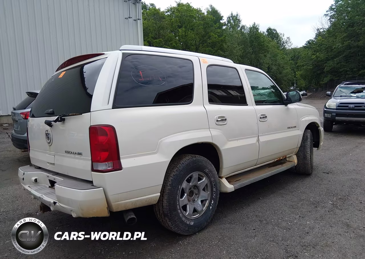 2005 Cadillac Escalade Standard VIN:1GYEK63N95R246360 - 4