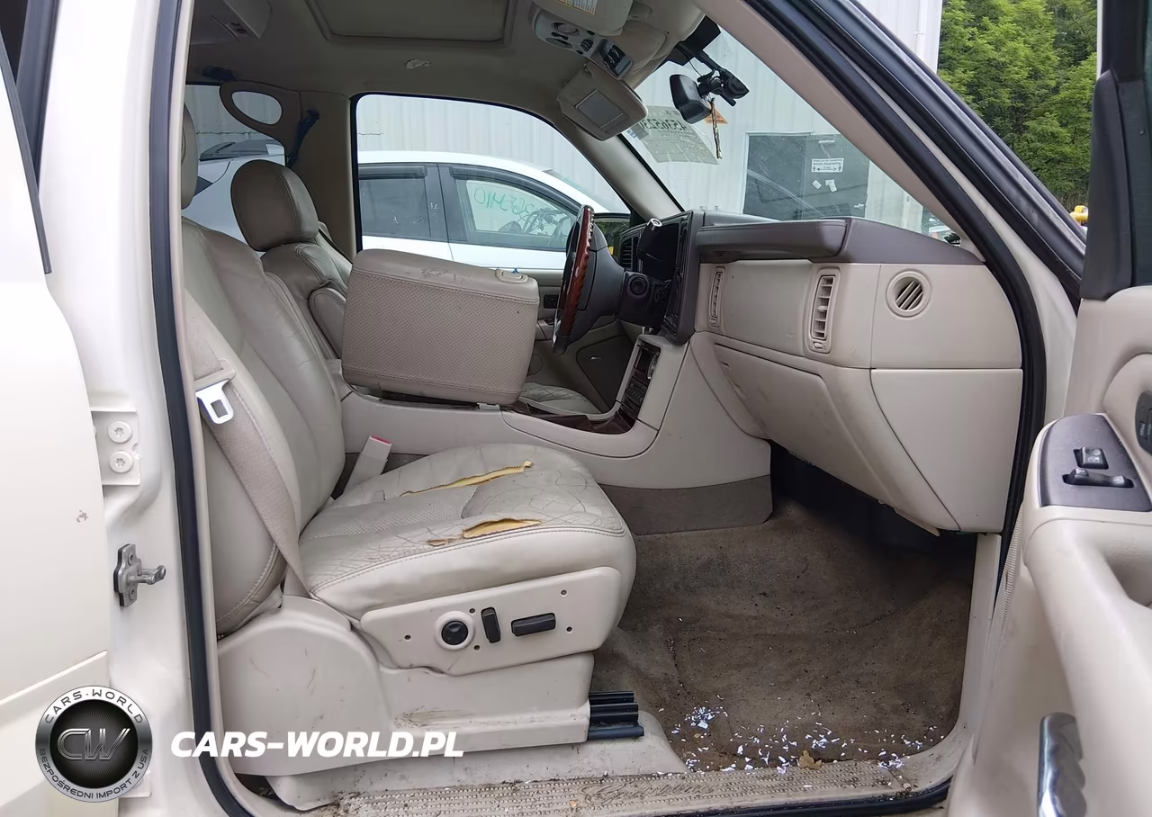 2005 Cadillac Escalade Standard VIN:1GYEK63N95R246360 - 5