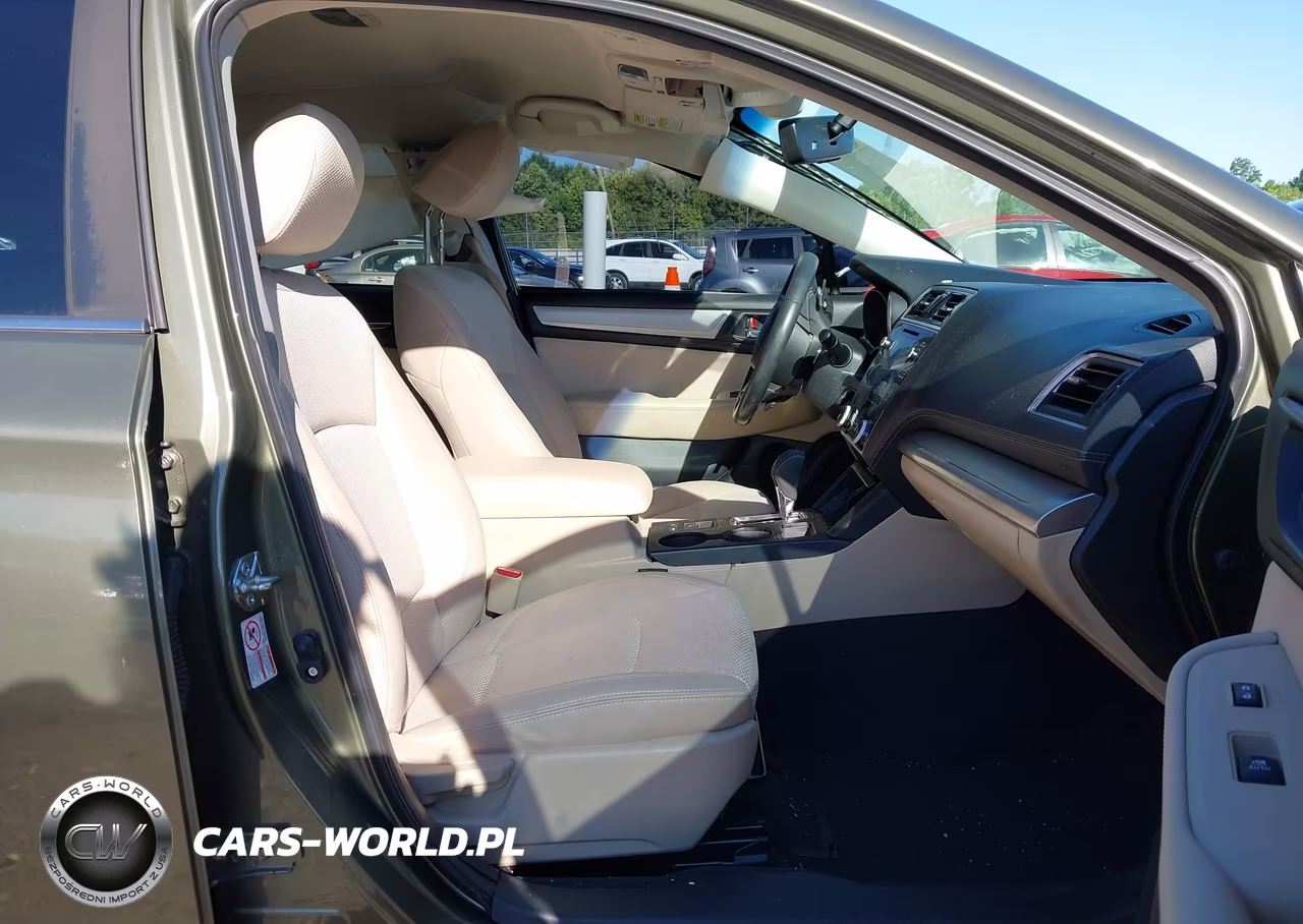 2019 Subaru Outback 2.5I Premium VIN:4S4BSAFC4K3354000 - 5