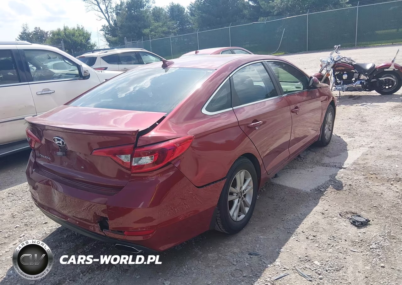 2015 Hyundai Sonata Se VIN:5NPE24AF9FH176549 - 4