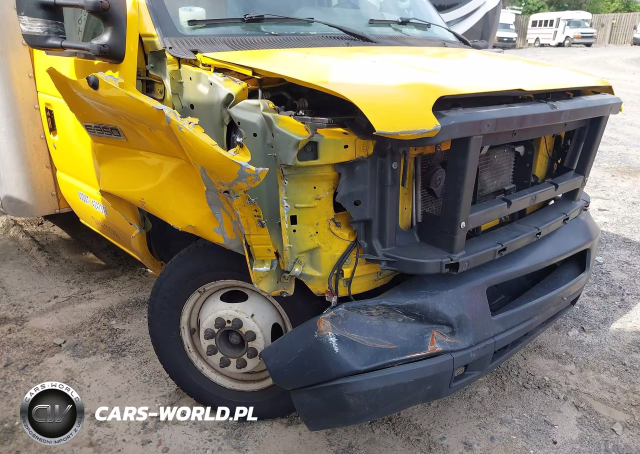 2019 Ford E-350 Cutaway VIN:1FDWE3FSXKDC15558 - 11