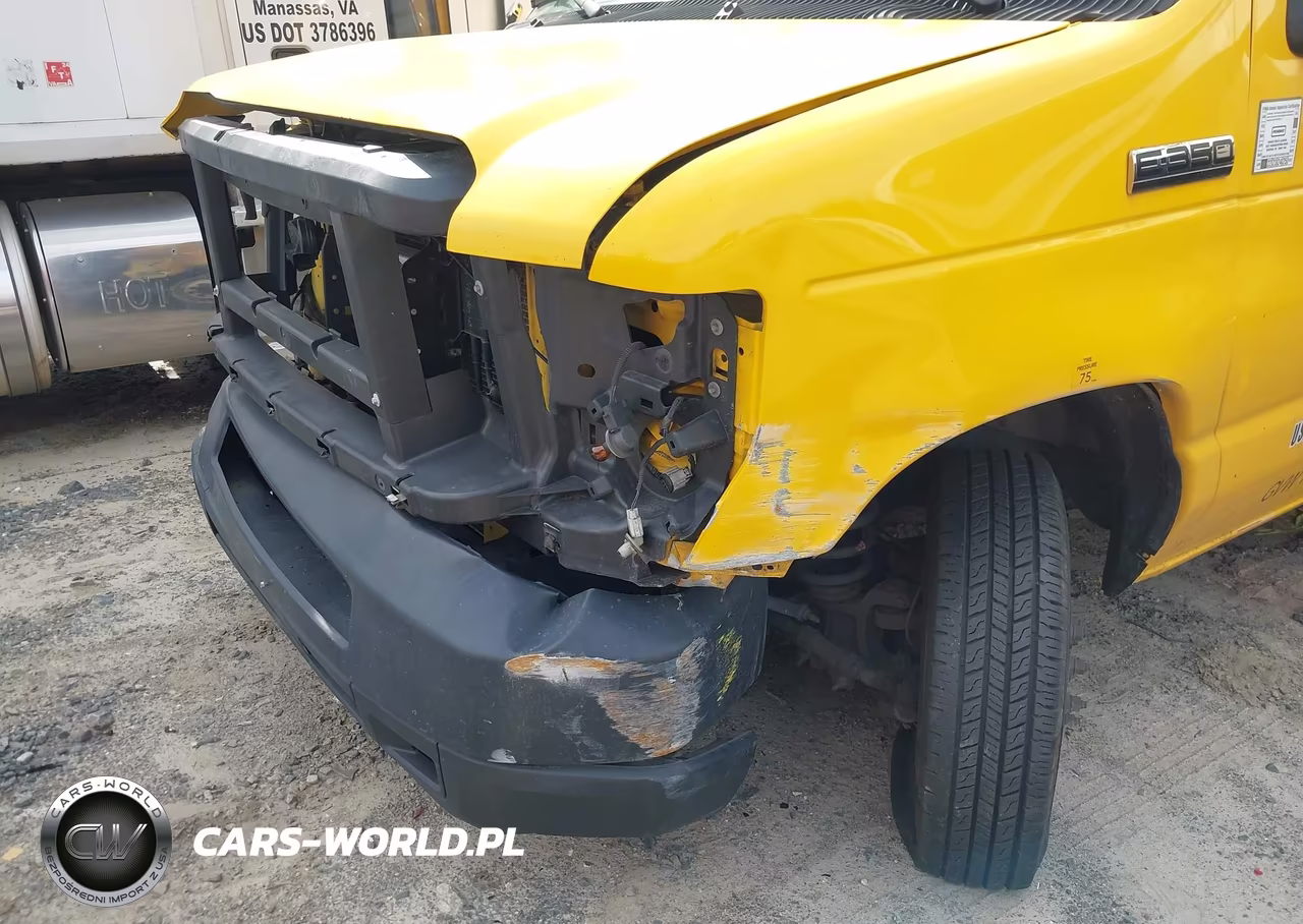 2019 Ford E-350 Cutaway VIN:1FDWE3FSXKDC15558 - 13