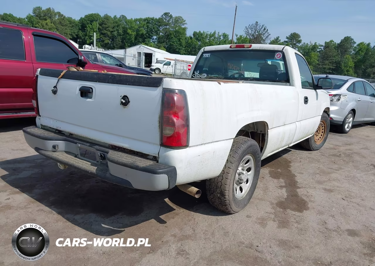 2007 Chevrolet Silverado 1500 Classic Work Truck VIN:1GCEC14X67Z174221 - 4