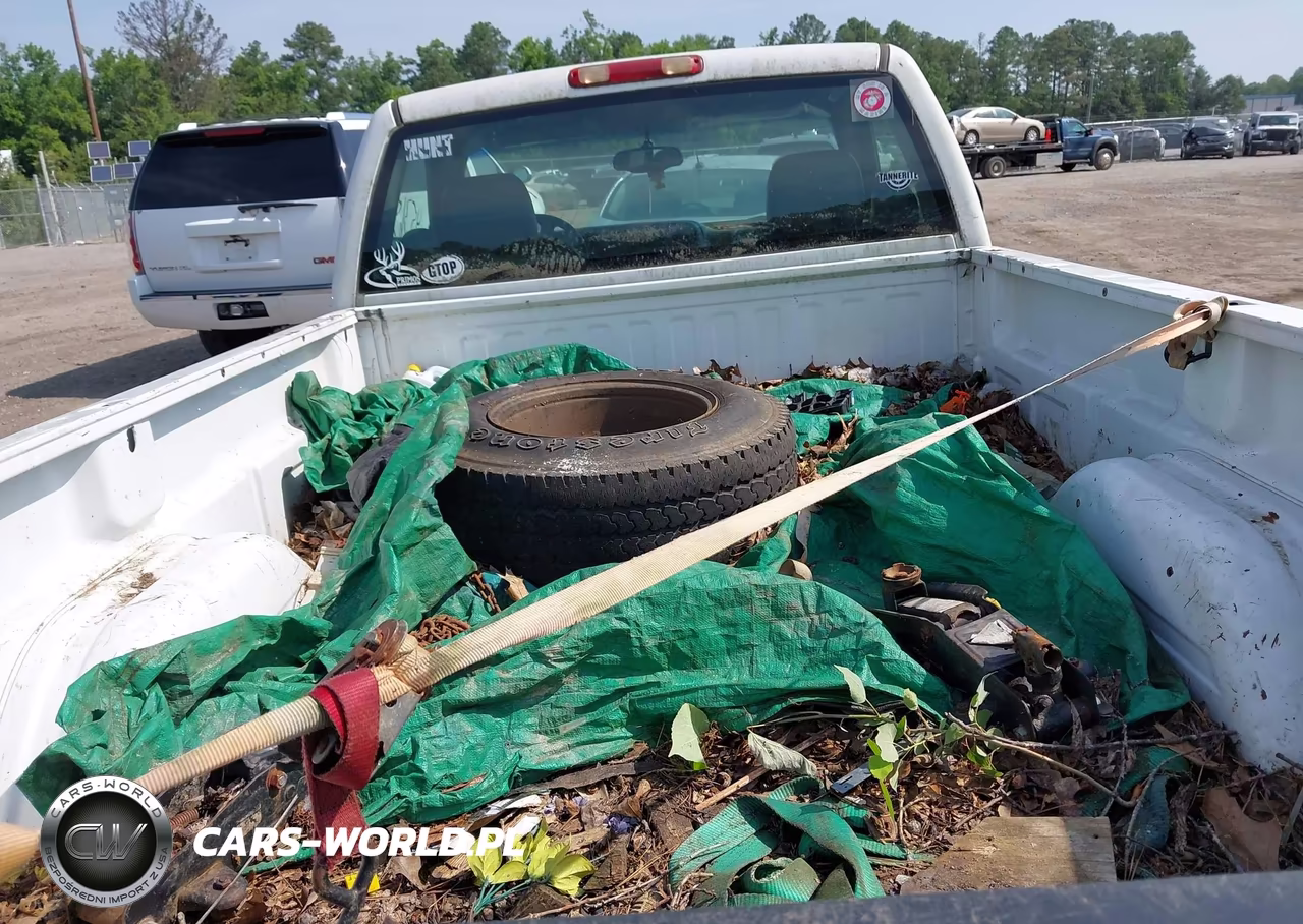 2007 Chevrolet Silverado 1500 Classic Work Truck VIN:1GCEC14X67Z174221 - 8